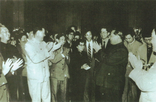 1987年5月16日，中共中央政治局委员、书记处书记习仲勋（右2）接见我院代表并作出重要指示.jpg